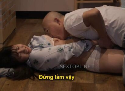 Anh chàng giúp đỡ sếp cũ thất nghiệp nào ngờ vợ bị hắn ta hiếp mỗi ngày mà không biết Anh chàng giúp đỡ sếp cũ thất nghiệp nào ngờ vợ bị hắn ta hiếp mỗi ngày mà không biết