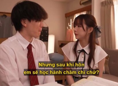 Cô gia sư xinh đẹp thấy cậu học trò tự ti vì “không biết hôn” nên đã giúp cậu luyện tập Cô gia sư xinh đẹp thấy cậu học trò tự ti vì “không biết hôn” nên đã giúp cậu luyện tập