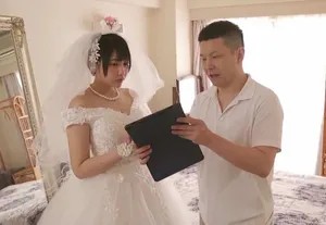 Thôi miên cô bạn thân sắp kết hôn vì yêu thầm cô ấy Thôi miên cô bạn thân sắp kết hôn vì yêu thầm cô ấy