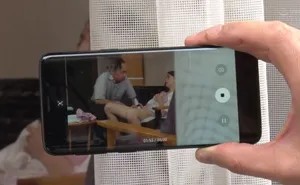 Vợ sắp cưới của con trai gian díu với bố Ông chồng bị gã sếp khu phố phát hiện Vợ sắp cưới của con trai gian díu với bố Ông chồng bị gã sếp khu phố phát hiện